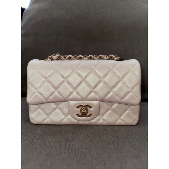Chanel 21S Iridescent White Mini Flap Rectangle CC Quilted Chain Crossbody Bag - Picture 2 of 16